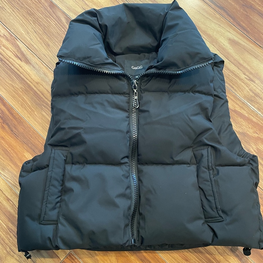 Black Cropped Puffer Vest